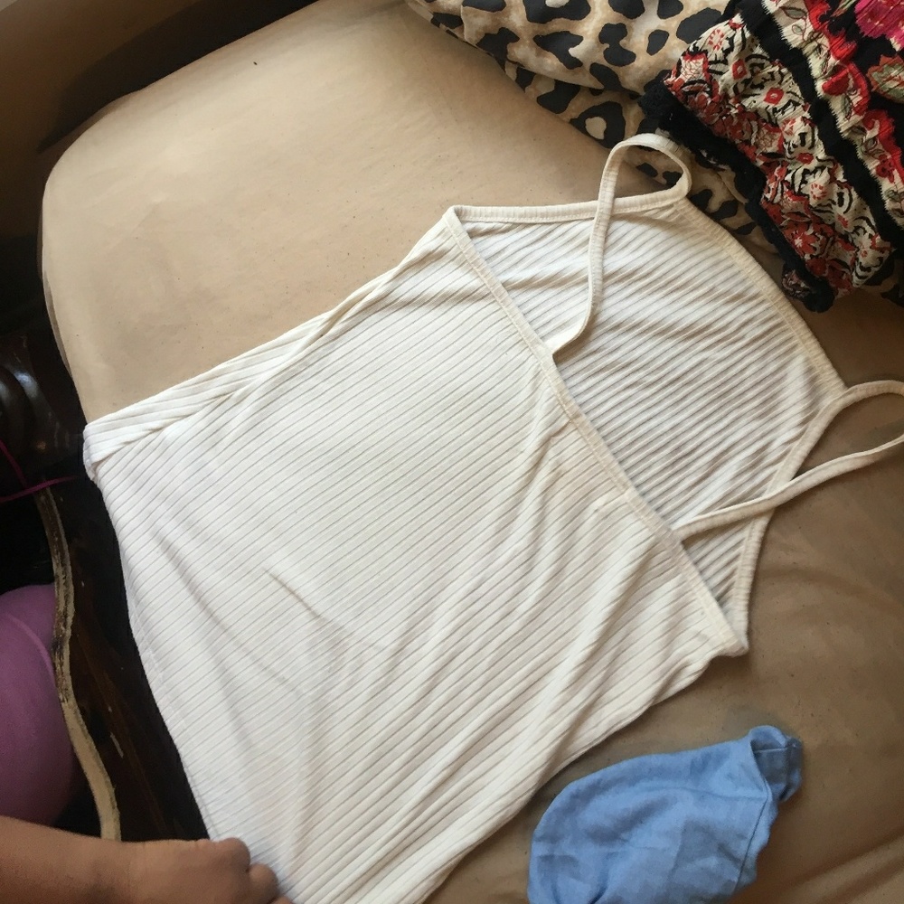 Cutr white small straps shirt kinda crop lol
